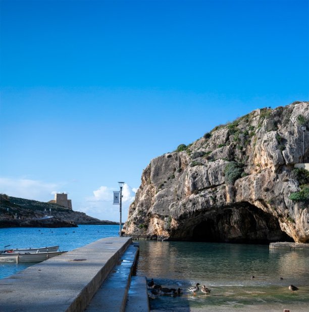 Xlendi bay and l-Għar tad-Dgħajjes