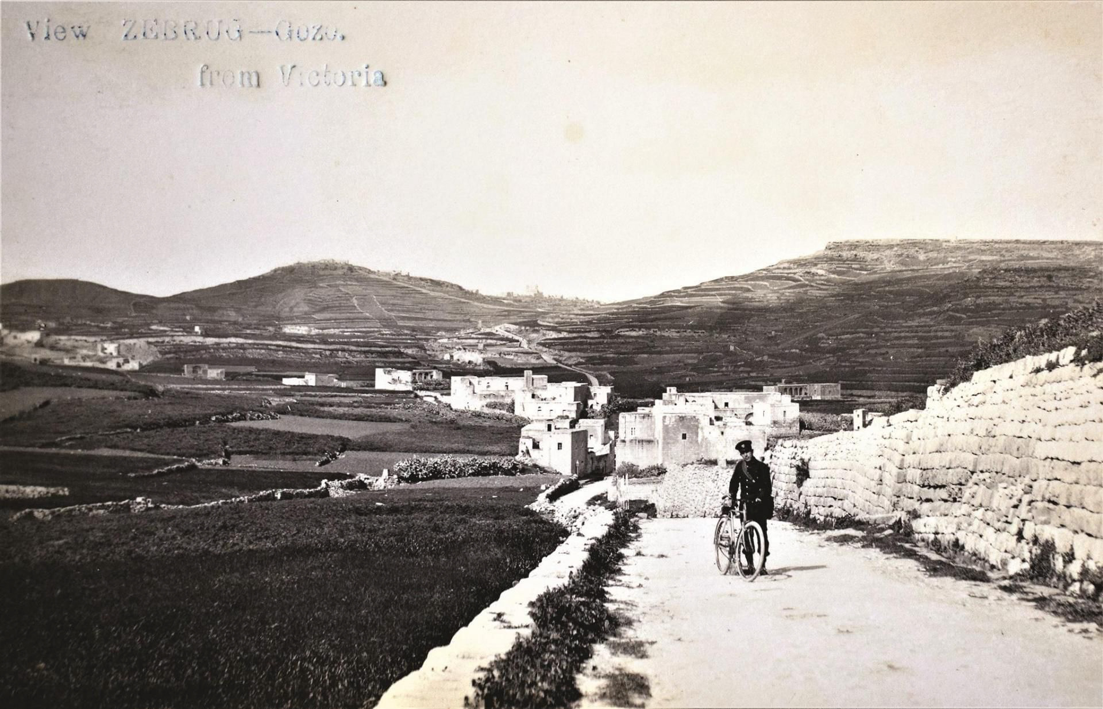Postman on l-Imgħallem Street