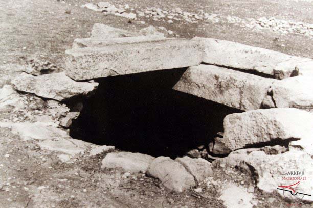 Remains of old well upon Ta’ Dbieġi hill