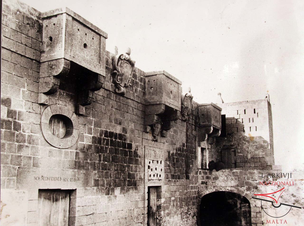 Gourgion Tower facade