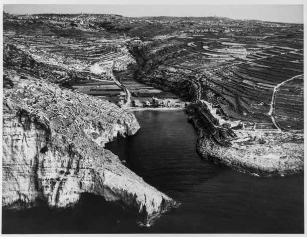 Aerial view of Xlendi bay