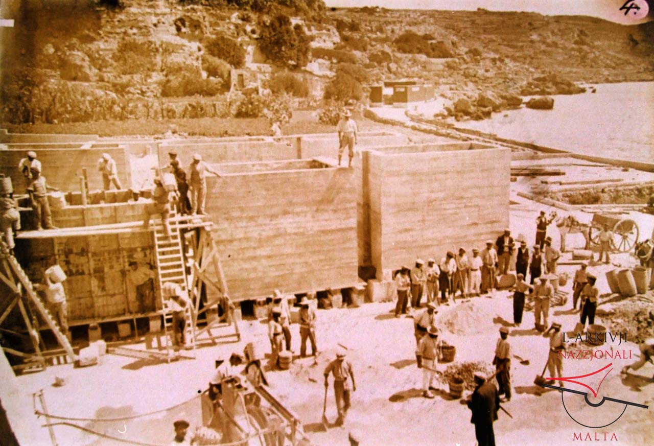 Manufacturing another caisson of the breakwater extension