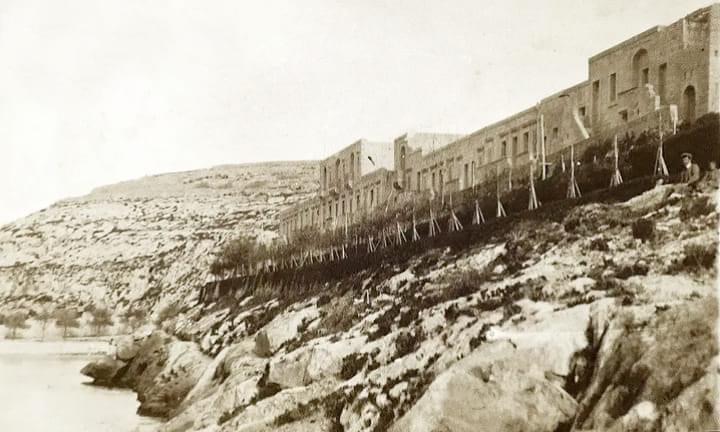 Xlendi cliffside development