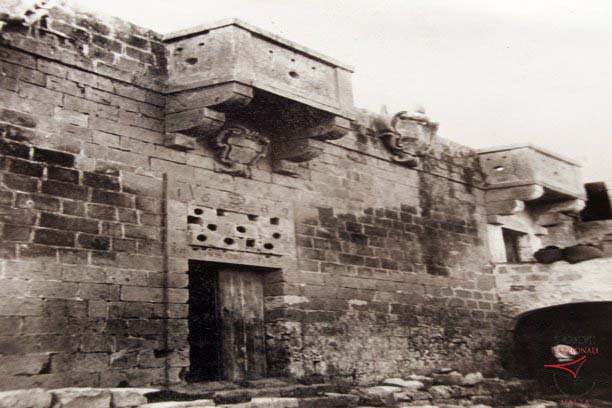 Gourgion Tower's south side from courtyard
