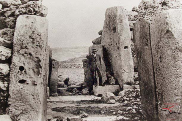 Ġgantija's South Temple entrance view